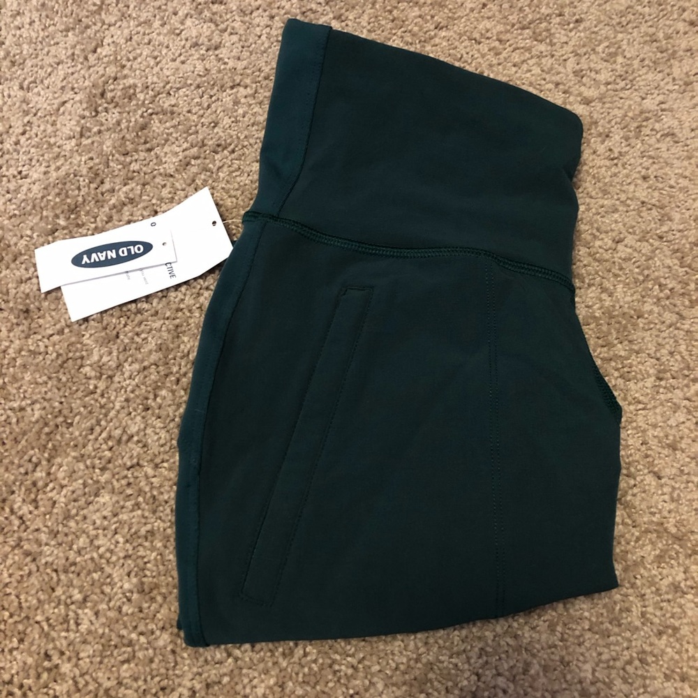 Old Navy Women’s Active Street Leggings